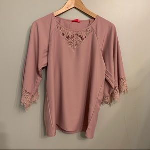 NWT Mauve Blouse with lace detail, Size Small